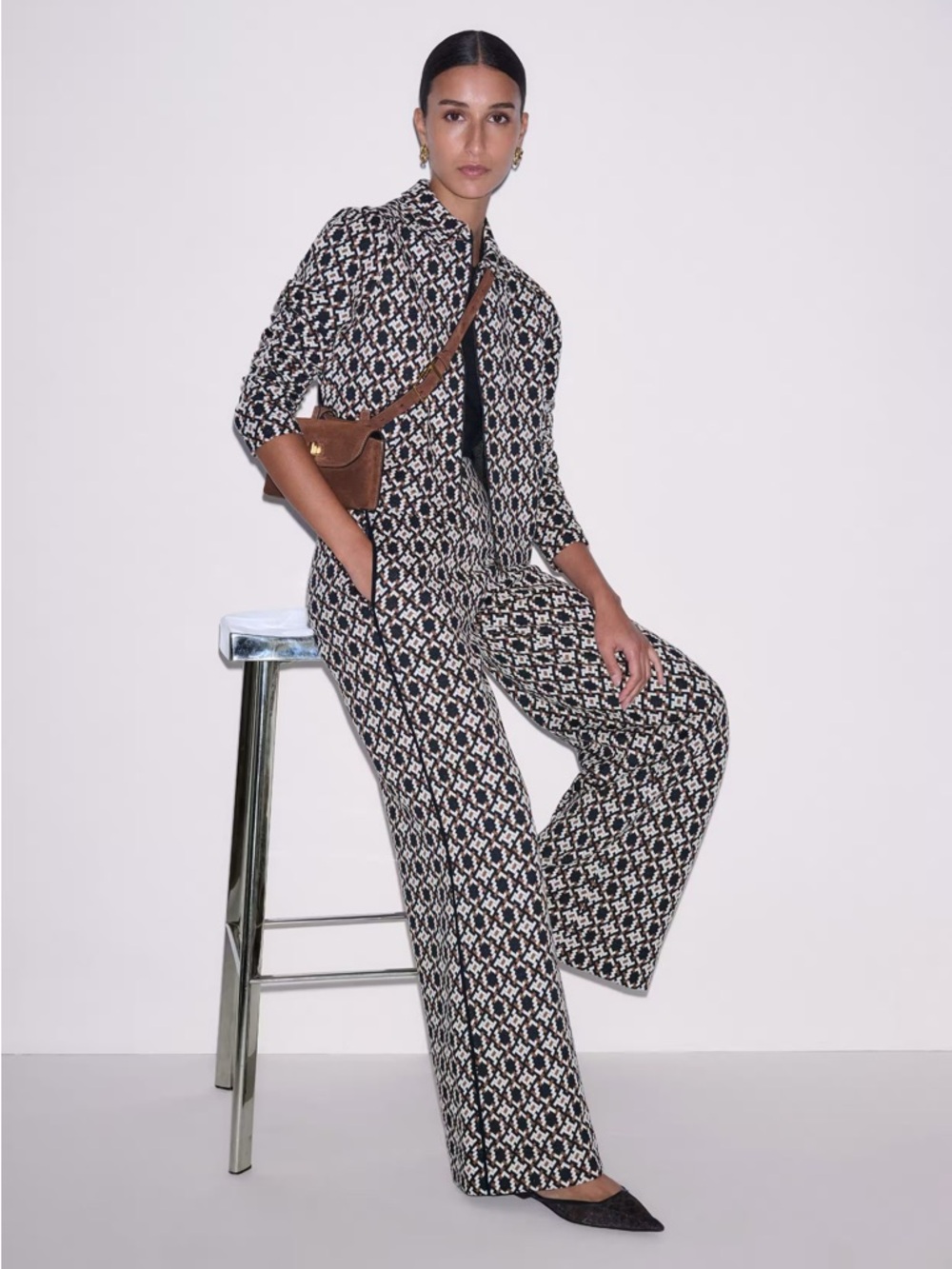 ME + EM Graphic Jacquard Wide Leg Trouser - Picture 7 of 11